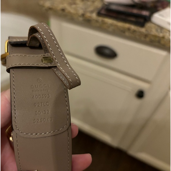 Authentic Gucci monogram belt. Never worn. Comes with dust bag & box. 80 cm - Picture 10 of 12